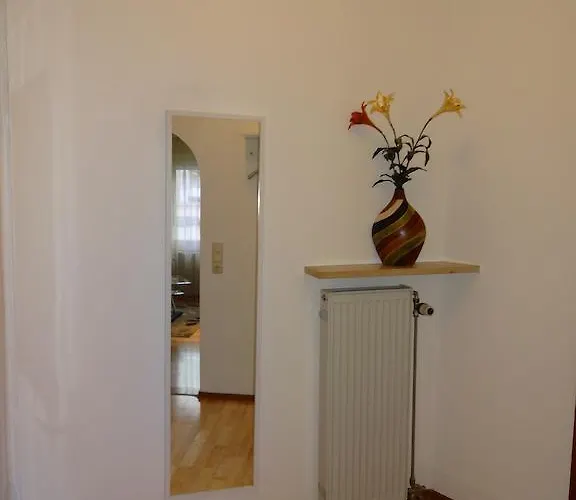 Apartament Huttenstrasse 22c