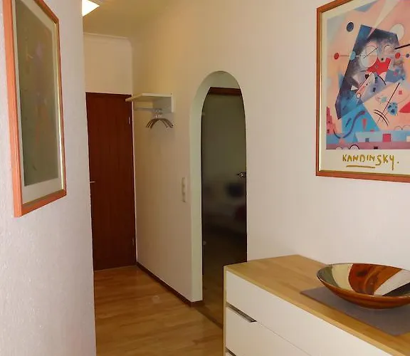 Apartament Huttenstrasse 22c *